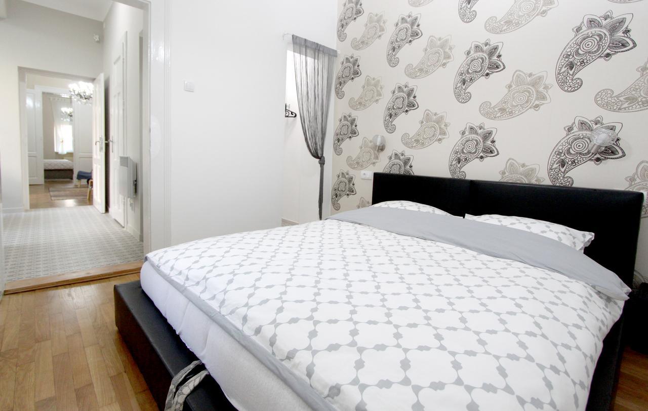 City Center Apartment Mika Belgrado Buitenkant foto