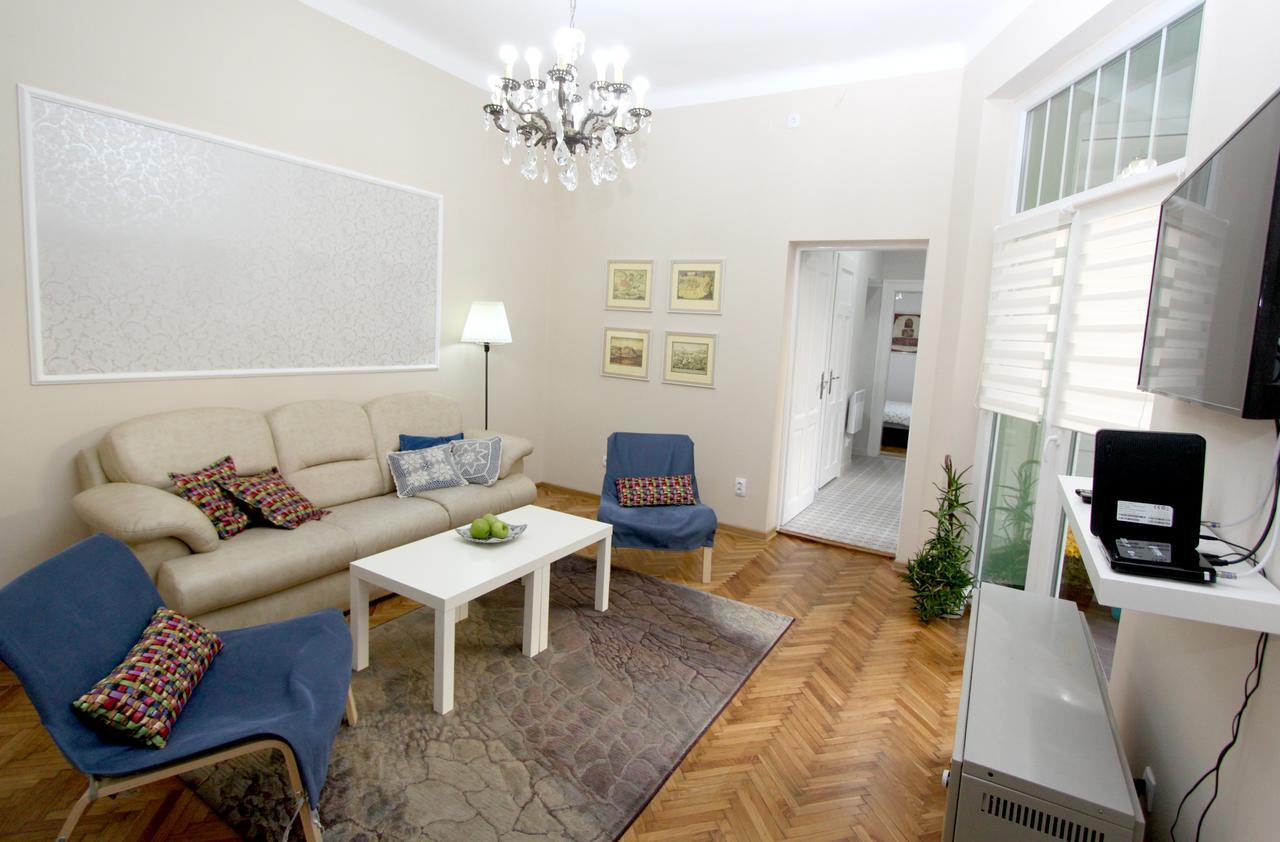 City Center Apartment Mika Belgrado Buitenkant foto
