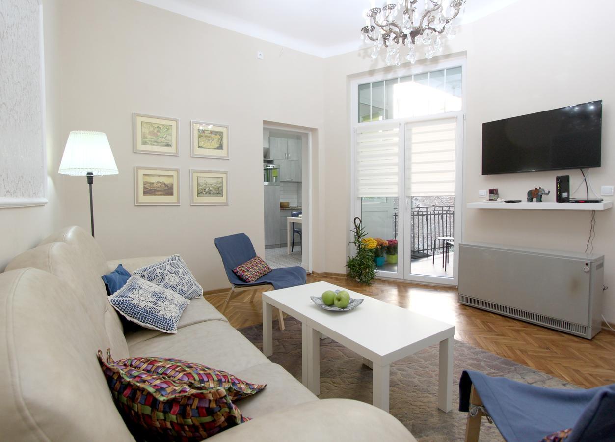 City Center Apartment Mika Belgrado Buitenkant foto